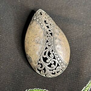 PREMIER DESIGNS Pretty Pewter brooch with delicate swirls.